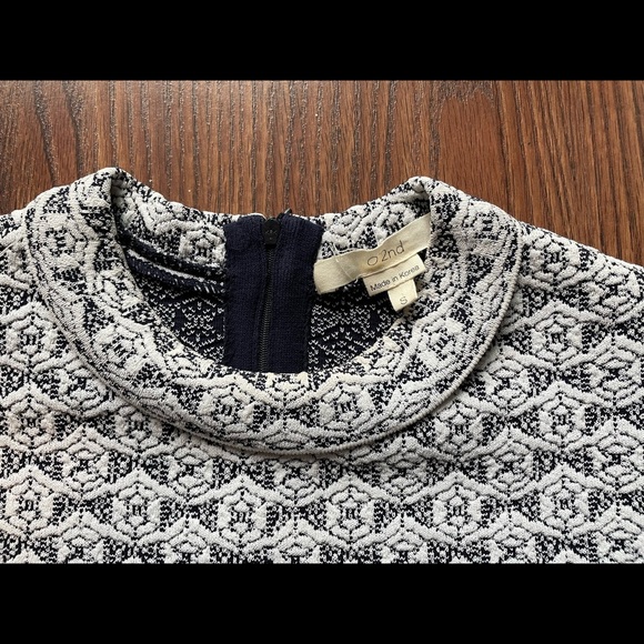 Two-piece white and blue skirt and top - Picture 5 of 7